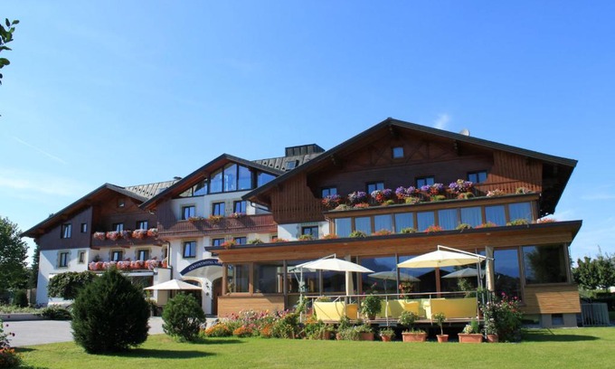 Loretto Hotel | Airporthotel Salzburg - Hotel am Salzburg Airport