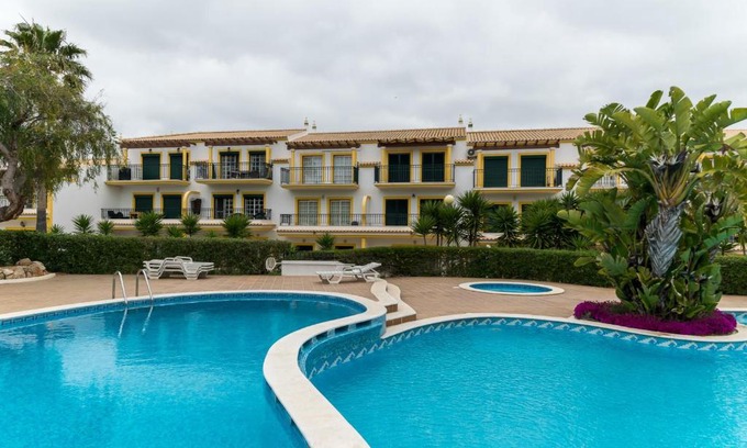 Guia Villa | Akivillas Albufeira Guia II