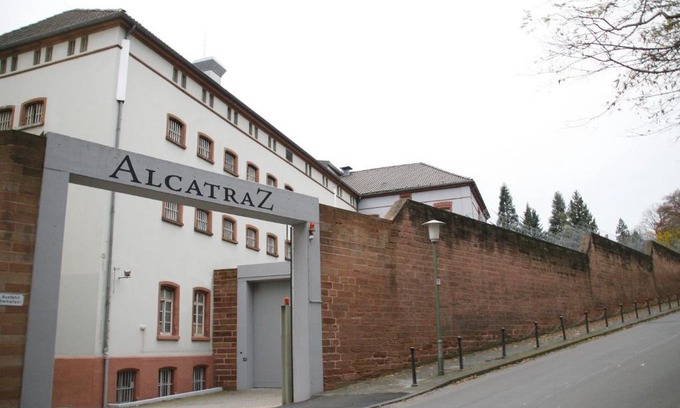 Kaiserslautern Hotel | ALCATRAZ Hotel am Japanischen Garten