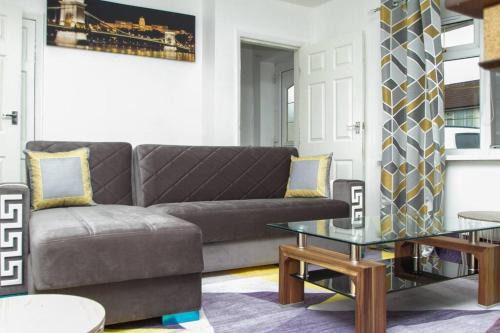 Wednesbury House | Allen Wednesbury Accommodation