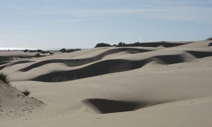 Itaporanga d'Ajuda House | almost deserted beach with great accom, full leisure and dune trails.