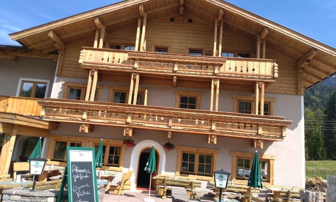 Unken Hotel | Alpengasthof Almrose im Heutal