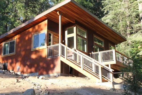 Yosemite West House | Alpenglow 2