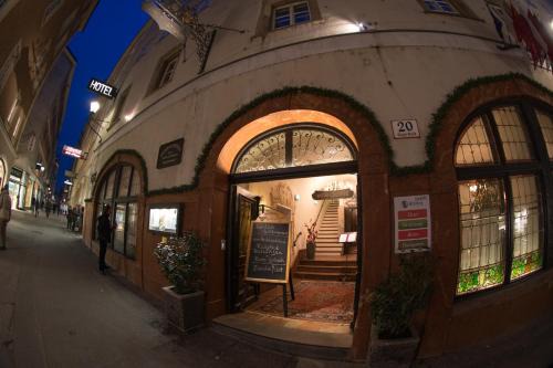 City Centre Salzburg Hotel | Altstadt Hotel Stadtkrug