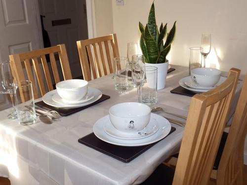 Gorleston-on-Sea House | Amama's Cabin