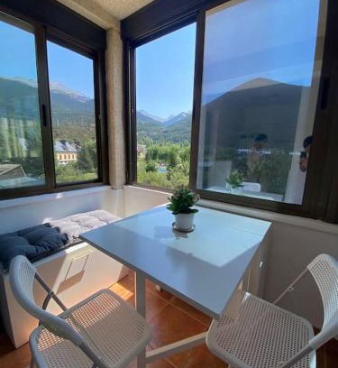 Villanua Apartment | Amanecer en Collarada