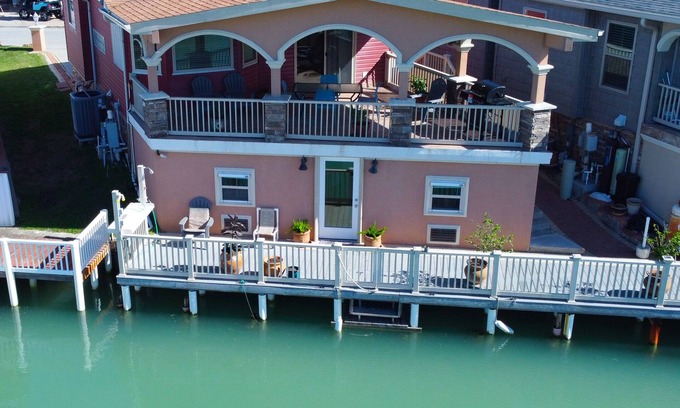 Port Isabel Cottage | Amazing Copper Bottomed Waterfront Cottage 217