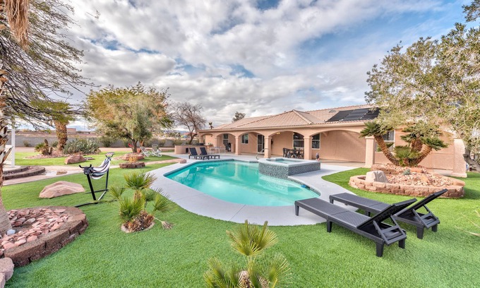 Enterprise House | Amazing Modern House! Big Backyard Big pool 5 Bedrooms 2 Masters 3 Bathrooms