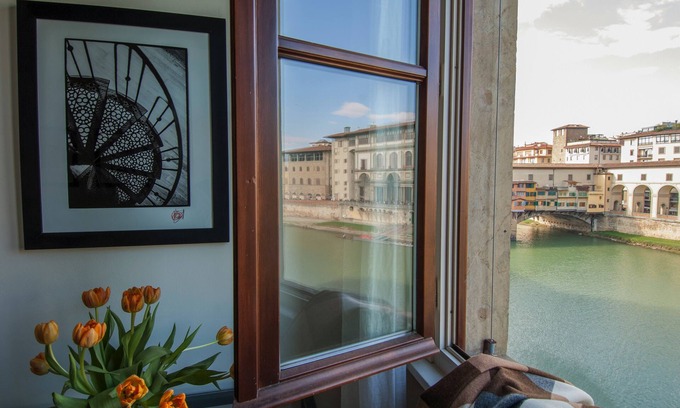San Niccolo Apartment | Amazing Views of Ponte Vecchio and Uffizi - Extremely silent - Modern - WiFi