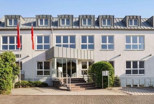 Ruesselsheim Hotel | Amedia Frankfurt Russelsheim Trademark Collection by Wyndham