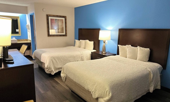 Flint Hotel | American Inn and Suites Bishop