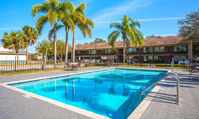 June Park Hotel | Americas Best Value Inn & Suites Melbourne