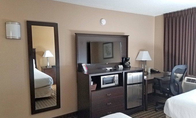 Bismarck Hotel | Americas Best Value Inn & Suites Bismarck