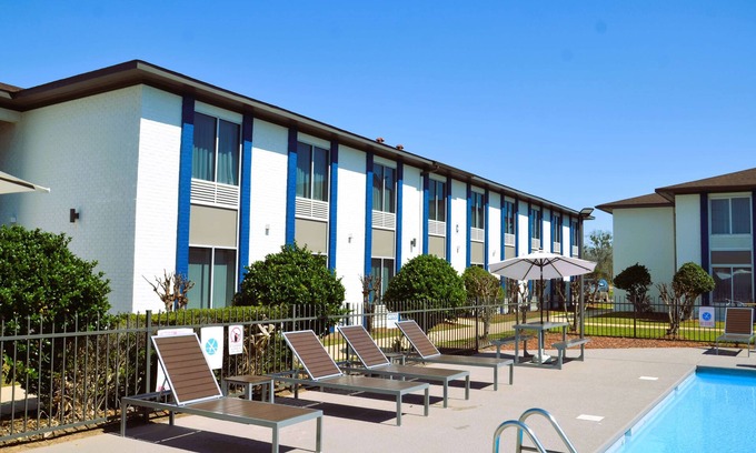 Foley Hotel | Americas Best Value Inn & Suites Foley Gulf Shores
