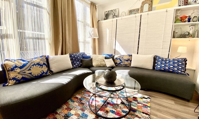 Grachtengordel-West Bed & Breakfast | Amsterdam Heritage Canal Center, Cosy Quiet Central - 9 Streets