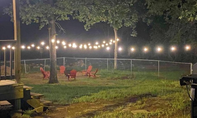Hoyt Cabin | Anchor Away - Leave your boat in the water & stay! Truck & Boat Trailer parking!