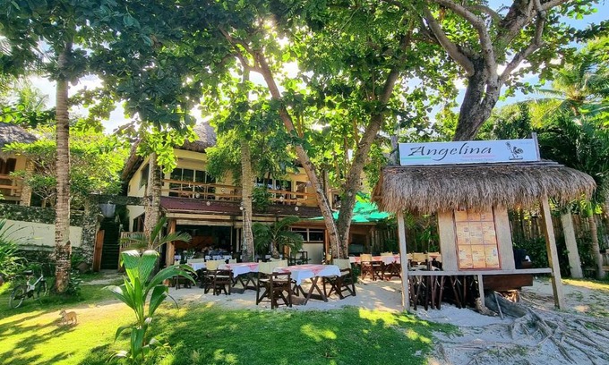 Logon Resort | Angelina Beach Resort & Italian Restaurant Malapascua