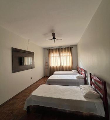 Patos de Minas Apartment | Apartamento 104 - Suíte econômica com ventilador