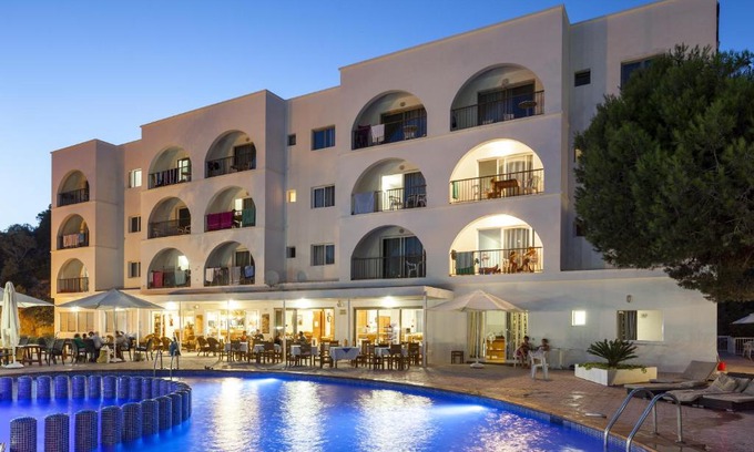 Cala Vadella Apartment | Aparthotel Puerto Cala Vadella