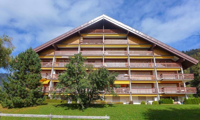 Villars-sur-Ollon Apartment | Apartment Amethyste 16 by Interhome