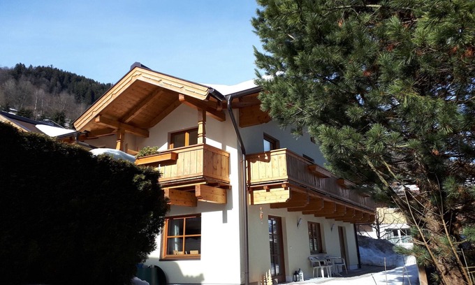 Bramberg am Wildkogel Apartment | Apartment in Bramberg near Ski Lift & Wildkogel