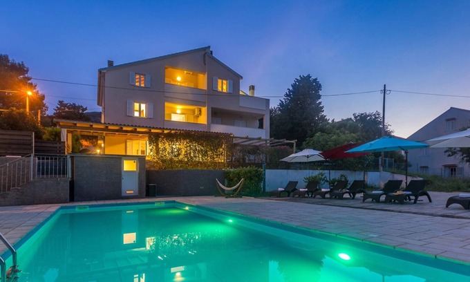 Nerezine Apartment | Apartment CALYPSO with large heated pool 50m2 and pleasant terrace