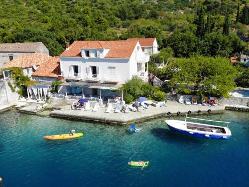 Zaton Apartment | Apartment Cecilija - Seafront with sunbeds! Unique