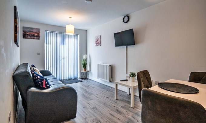 Perry Barr Apartment | Apartment in Birmingham near Bullring