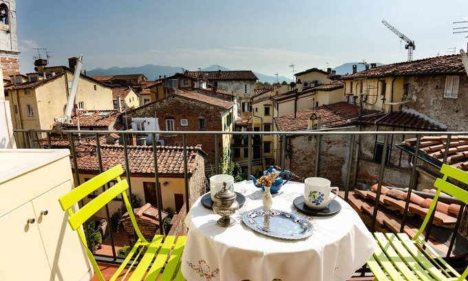 Lucca Historical Center Apartment | Apartment in Lucca with 3 bedrooms sleeps 6