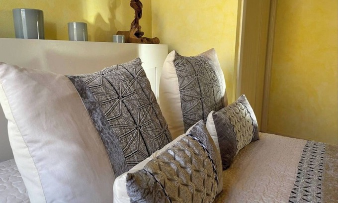 Tubilla del Lago Apartment | Apartment 'Ribera Del Duero Crianza' with Wi-Fi