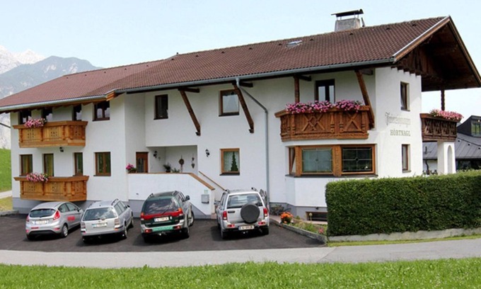 Oberperfuss Apartment | App. Sunflower/2 bedrooms/shower/WC - Studlerhof Hörtnagl