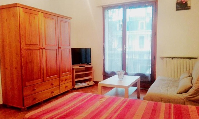 Aix-les-Bains City Center Apartment | Appartement Aix-les-Bains, 1 pièce, 2 personnes - FR-1-555-8