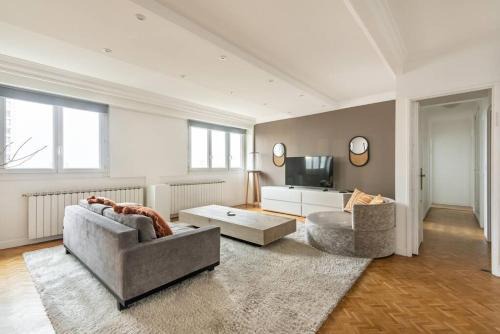 Puteaux Apartment | Appartement luxueux vue Tour Eiffel - Defense