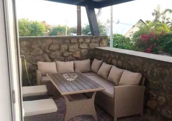 Trois-Bassins Apartment | Appartement moderne au cœur de Les Trois-Bassins avec jacuzzi