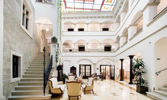 Old Town Hotel | Arcadia Boutique Hotel