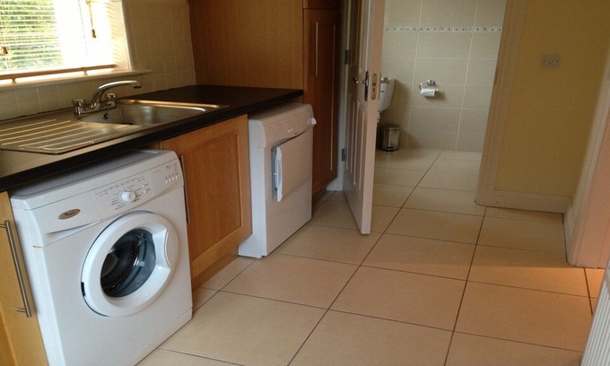 Pairc Na Gloine House | Ardmullen 3 bedroom rose cottage a home from home on you trip to southwest Ireland