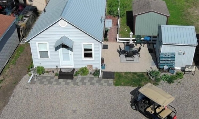 Arnolds Park Cottage | Arnolds Park Cozy Cottage & Gazebo Steps to Okoboji Lake & Park