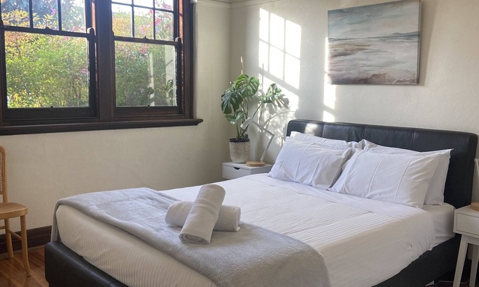 Prahran House | Art Deco quaintness in quiet pocket of Hawksburn