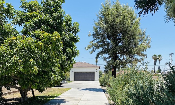 Fontana House | Artist Retreat home Designed By Ricardo Montano