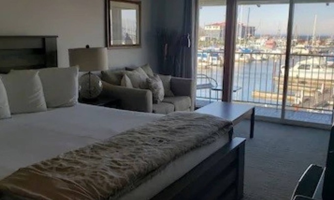 Astoria Hotel | Astoria Riverwalk Inn