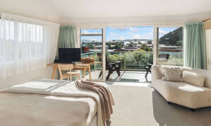 Paihia Hotel | ASURE Admirals View Motel