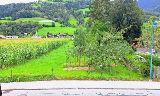 Bruck an der Grossglocknerstrasse House | Beautiful private villa for 10 guests with WIFI and TV