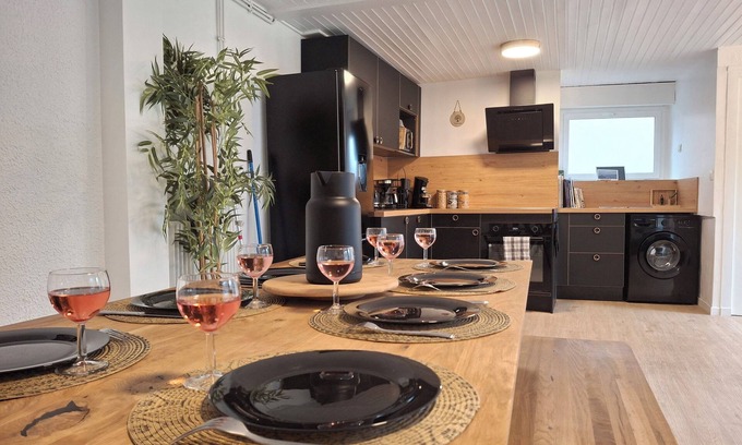 Le Puy-en-Velay House | Au bon Endroit ! Maison de Ville de 100 m² au Pied du Rocher D'aiguilhe
