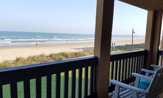South Padre Island Condo | "August" 2025-SPECIAL" 100% Beachfront View 100% Remodeled Condo