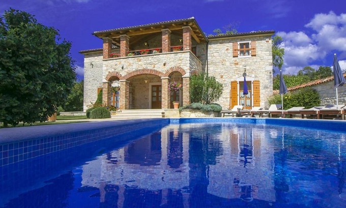 Baderna Villa | Authentic Istrian Villa in Baderna with Swimming Pool