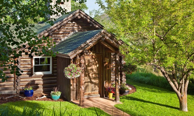 Jackson Villa | Authentic, Western log cabin in heart of Jackson