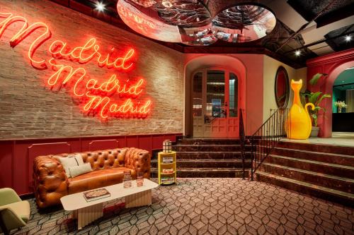 Trafalgar Hotel | Avani Alonso Martinez