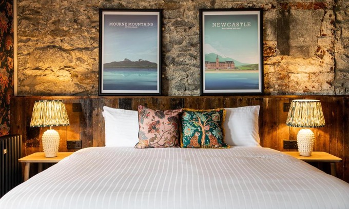 Newcastle Hotel | Avoca Hotel