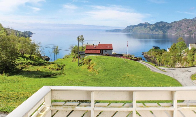 Fusa House | Awesome home in Holmefjord