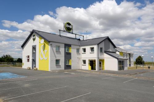 Bourges Hotel | B&B HOTEL Bourges 2